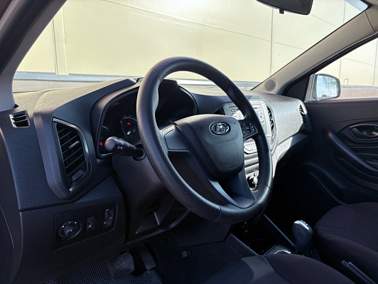 Lada (ВАЗ) XRAY Comfort, 2017 года, пробег 61000 км