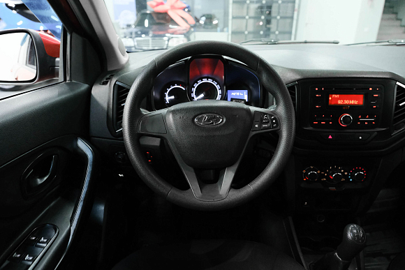 Lada (ВАЗ) XRAY Comfort, 2016 года, пробег 142677 км