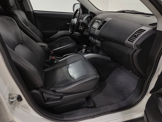 Mitsubishi Outlander Ultimate, 2011 года, пробег 194950 км