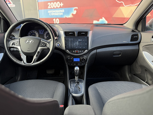 Hyundai Solaris Family, 2011 года, пробег 190000 км