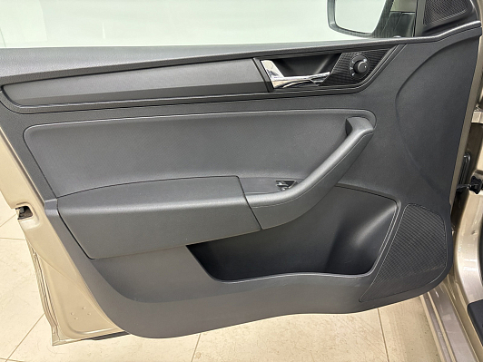 Skoda Rapid Hockey Edition Active, 2018 года, пробег 105178 км