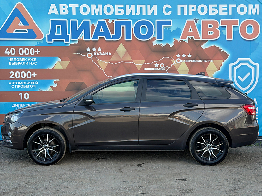 Lada (ВАЗ) Vesta Luxe Multimedia, 2019 года, пробег 124699 км