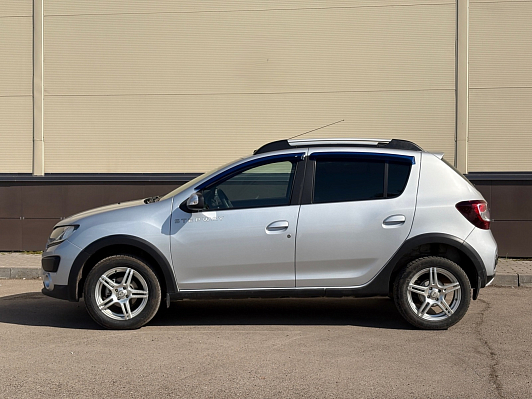Renault Sandero Confort, 2016 года, пробег 110000 км