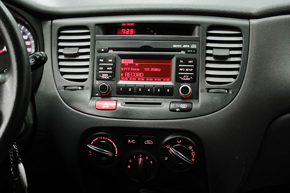 Kia Rio Comfort, 2011 года, пробег 199000 км