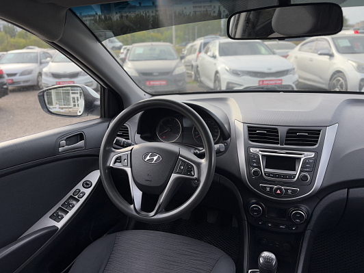 Hyundai Solaris, 2015 года, пробег 171660 км