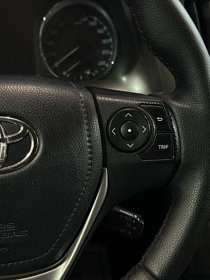 Toyota RAV4, 2016 года, пробег 137000 км