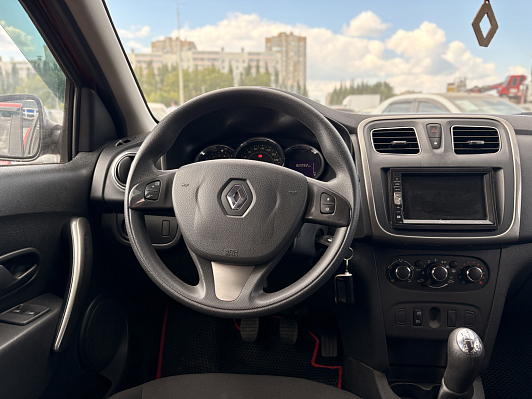 Renault Sandero Confort, 2017 года, пробег 82100 км