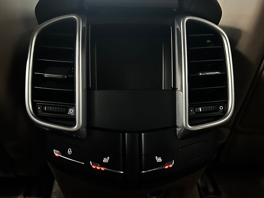 Porsche Cayenne, 2013 года, пробег 273288 км