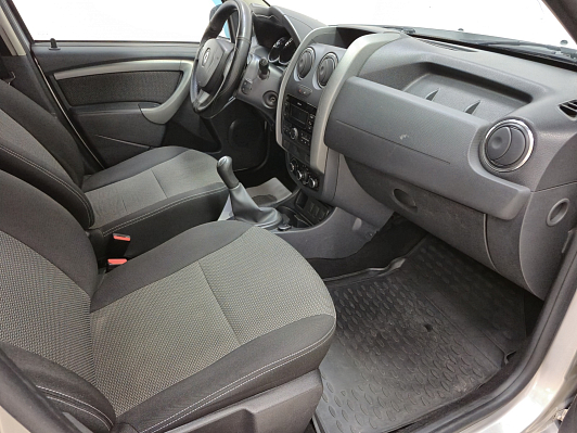 Renault Duster Authentique, 2017 года, пробег 106239 км