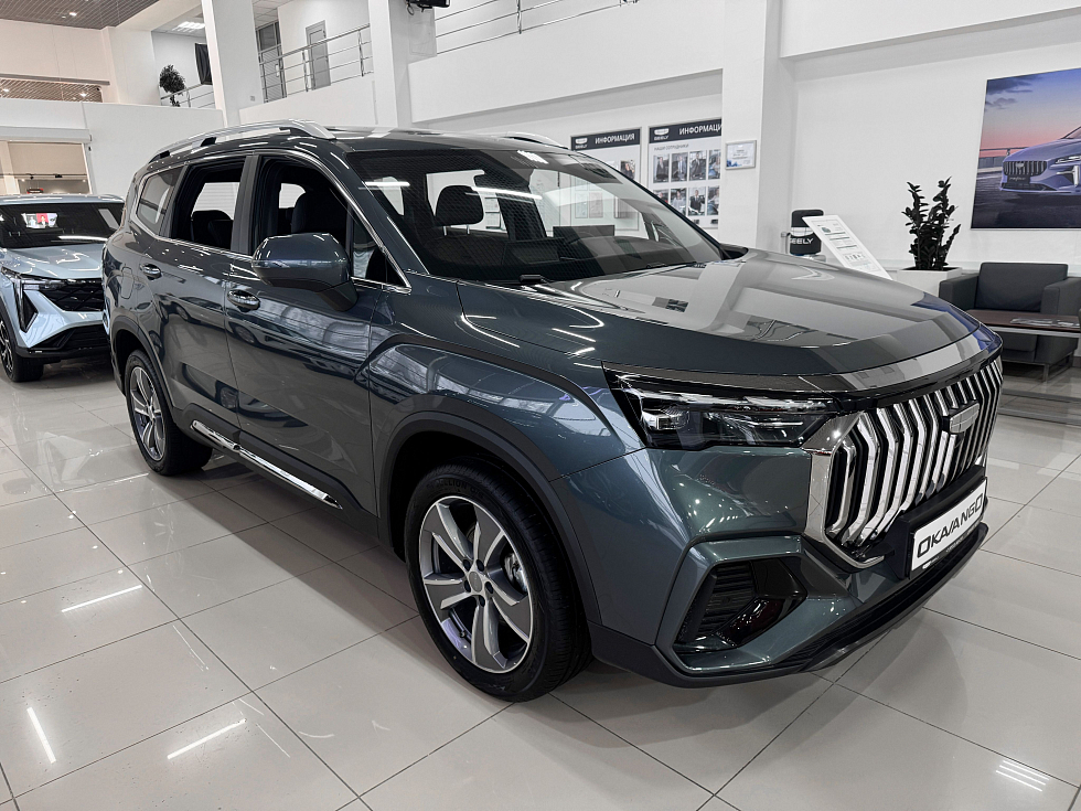 Geely Okavango Флагман, серый