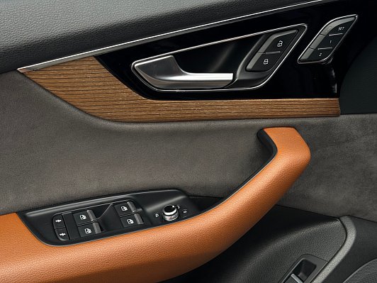 Audi Q7 Business, 2017 года, пробег 292164 км