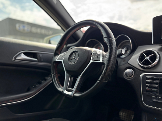 Mercedes-Benz GLA GLA 250 4MATIC Особая серия, 2015 года, пробег 177393 км