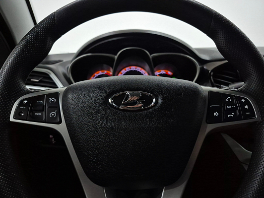 Lada (ВАЗ) Vesta Luxe Prestige, 2019 года, пробег 84533 км