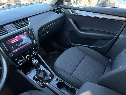 Skoda Octavia Style, 2017 года, пробег 148354 км