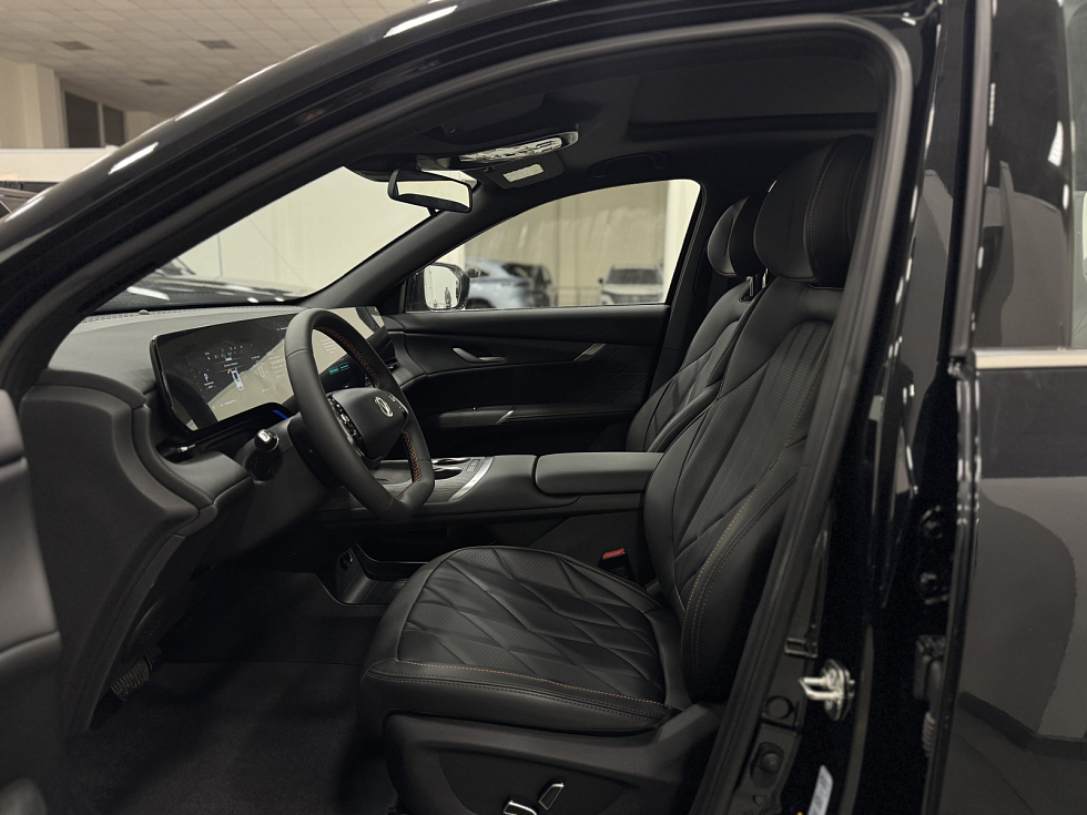 Changan CS75 Plus Luxe, черный