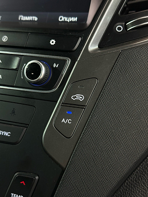 Hyundai Santa Fe High-Tech, 2018 года, пробег 97200 км