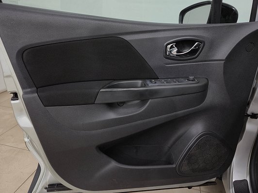 Renault Kaptur Drive, 2018 года, пробег 225347 км