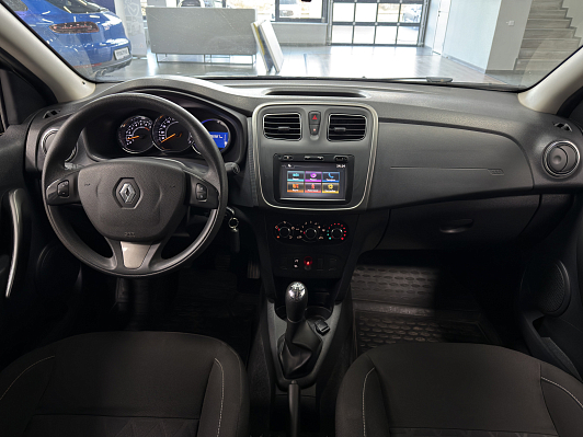 Renault Sandero Confort, 2018 года, пробег 76000 км