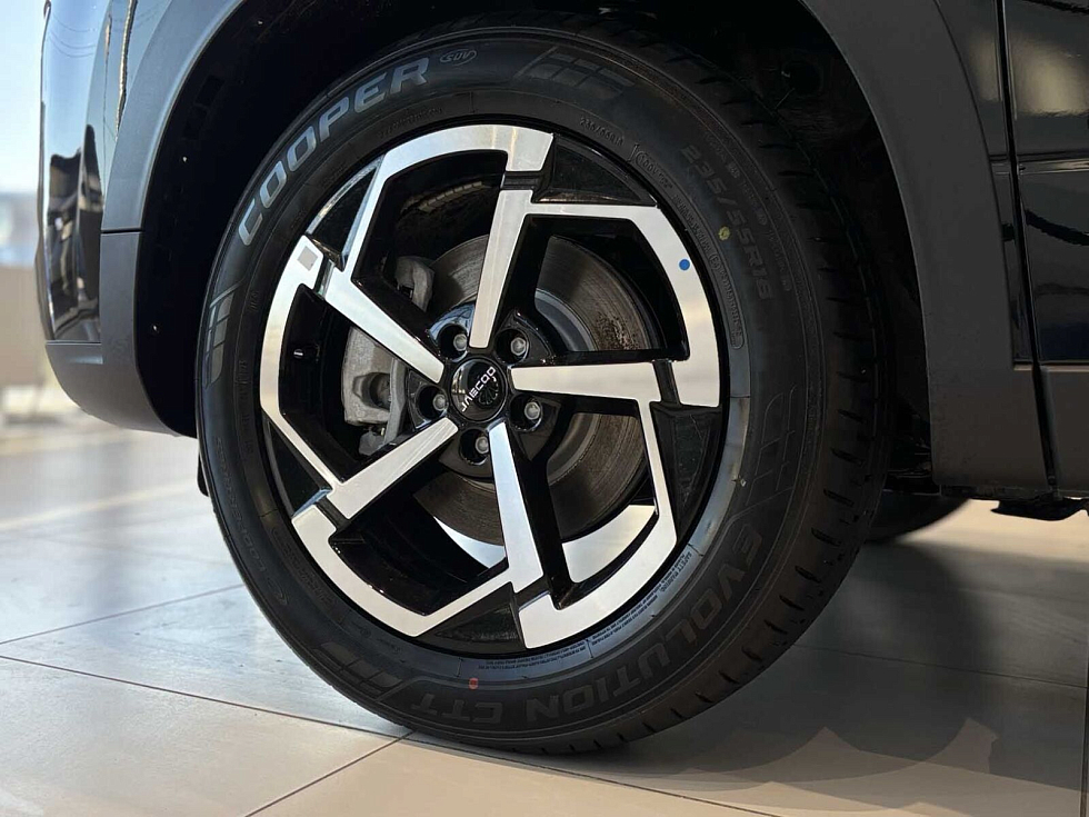 Jaecoo J7 Комфорт, черный