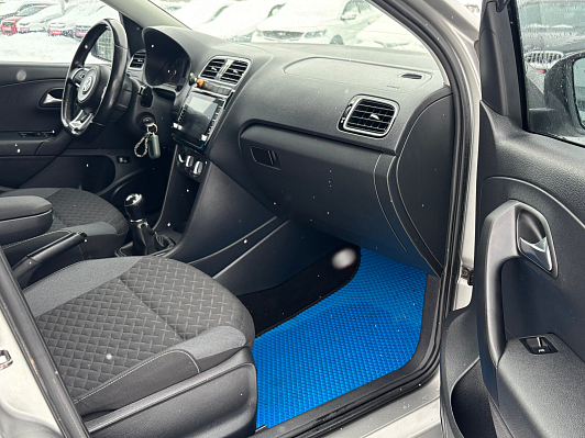 Volkswagen Polo Drive, 2018 года, пробег 225000 км