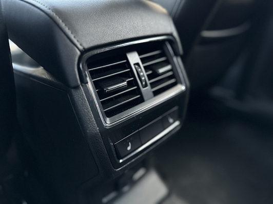 Skoda Karoq Ambition, 2020 года, пробег 69039 км