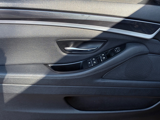 BMW 5 серии, 2012 года, пробег 234000 км