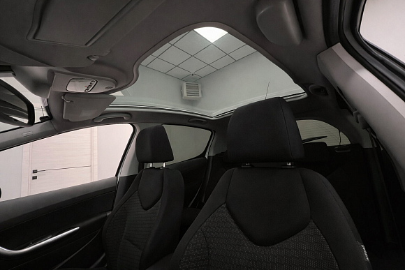 Peugeot 308 Allure, 2012 года, пробег 130000 км