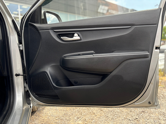 Kia Rio Luxe, 2018 года, пробег 121817 км