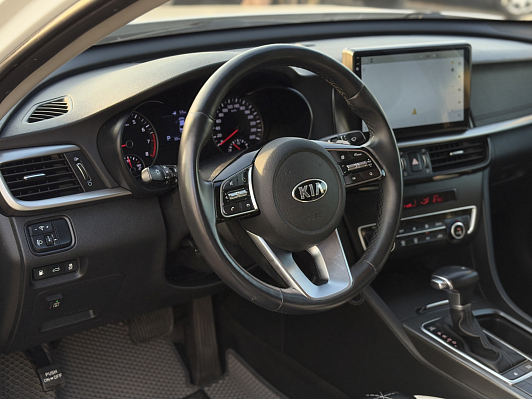Kia Optima Luxe, 2018 года, пробег 82244 км