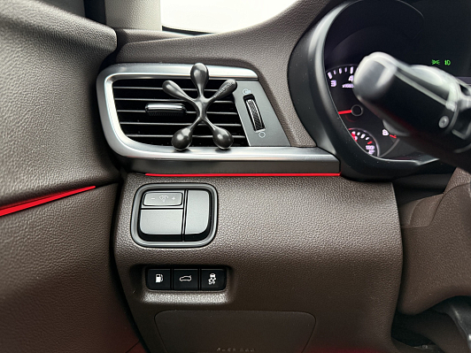 Kia Optima Prestige, 2018 года, пробег 141838 км