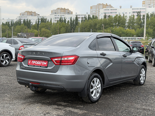 Lada (ВАЗ) Vesta 50 Anniversary, 2017 года, пробег 105000 км