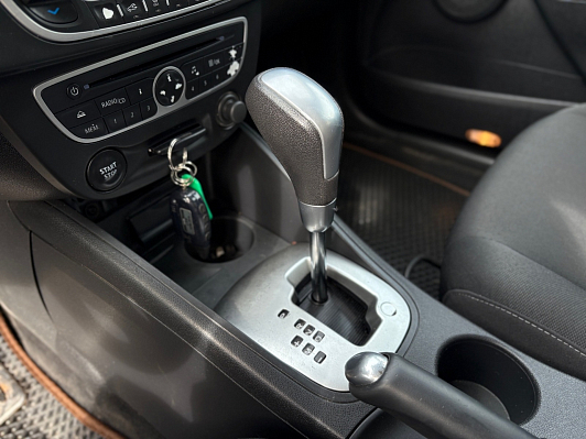 Renault Fluence Expression, 2011 года, пробег 180810 км