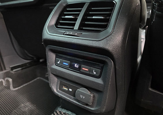 Volkswagen Tiguan, 2019 года, пробег 117212 км