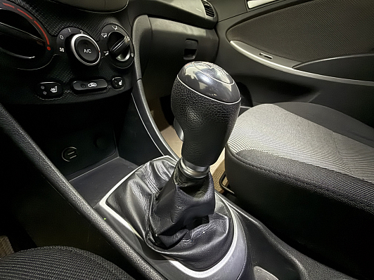 Hyundai Solaris Optima, 2013 года, пробег 215469 км