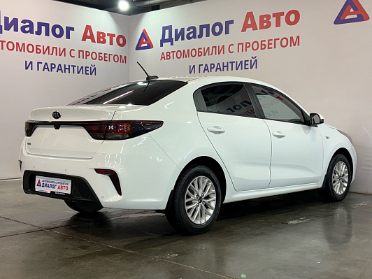 Kia Rio Лига Европы, 2018 года, пробег 100683 км