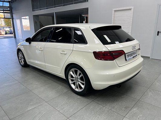 Audi A3 Ambiente, 2015 года, пробег 279296 км