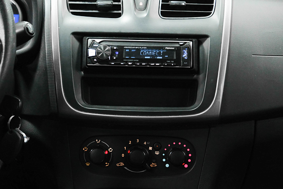 Renault Sandero, 2016 года, пробег 138000 км