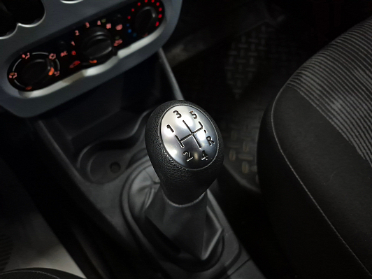 Renault Logan Prestige, 2012 года, пробег 206698 км