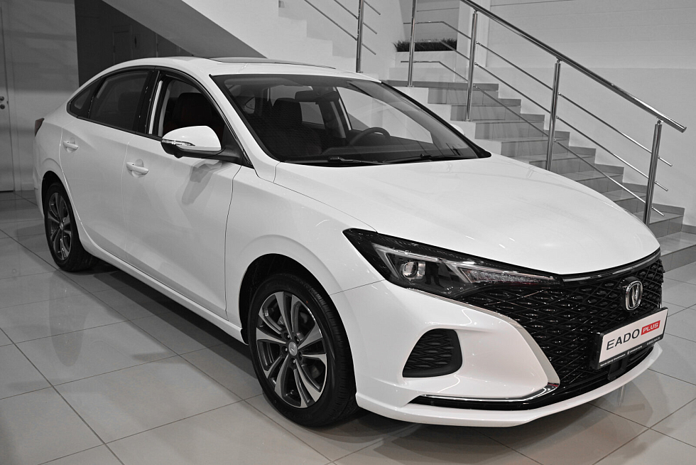 Changan Eado Plus Комфорт, белый