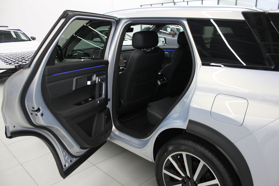 Jaecoo J7 Supreme, серебряный