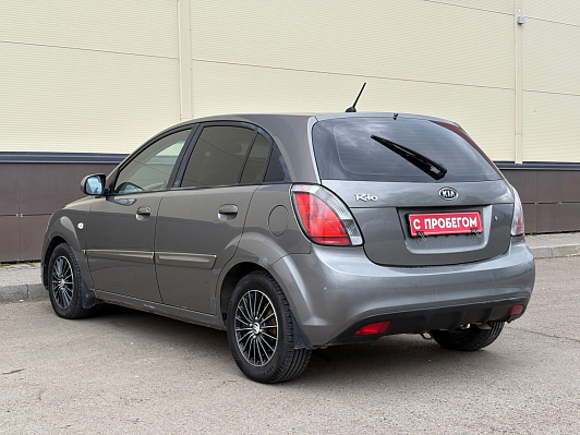 Kia Rio Luxe, 2011 года, пробег 222435 км