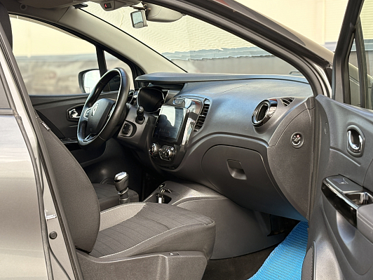 Renault Kaptur Style, 2019 года, пробег 121710 км
