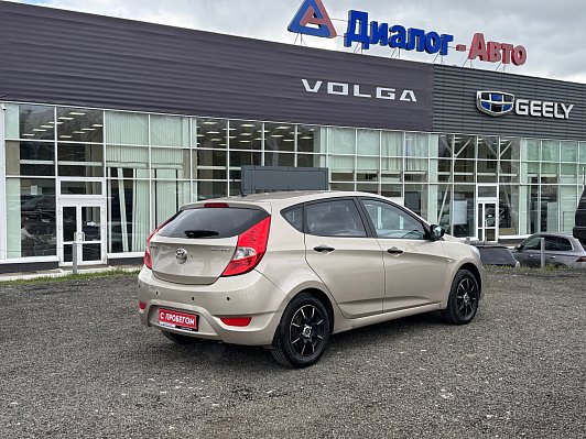 Hyundai Solaris Active, 2011 года, пробег 196955 км