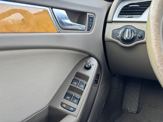 Audi A4, 2010 года, пробег 219615 км