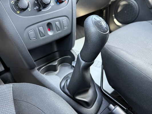 Renault Logan Access, 2021 года, пробег 38245 км