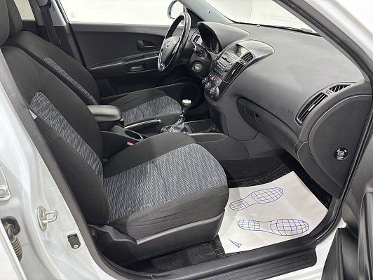 Kia Ceed LX D378/D566/D378/D390, 2009 года, пробег 175560 км