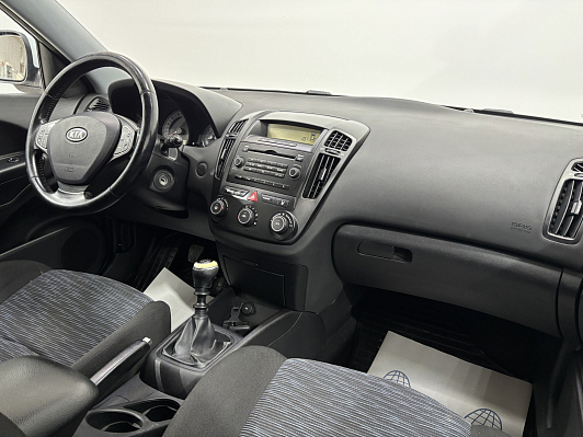 Kia Ceed LX D378/D566/D378/D390, 2009 года, пробег 175560 км
