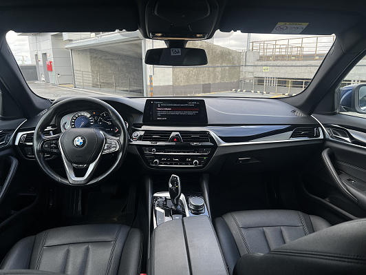 BMW 5 серии 530i xDrive Luxury, 2017 года, пробег 235000 км