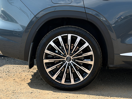 Geely Monjaro Люкс, 2025 года, пробег 1372 км