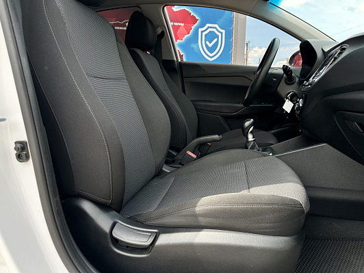 Hyundai Solaris Специальная Серия "10 лет", 2021 года, пробег 89000 км